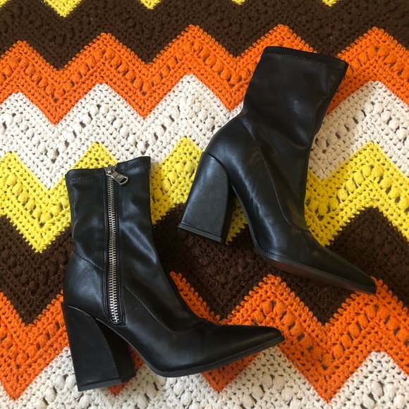 SOLD - Picture 4 of 4